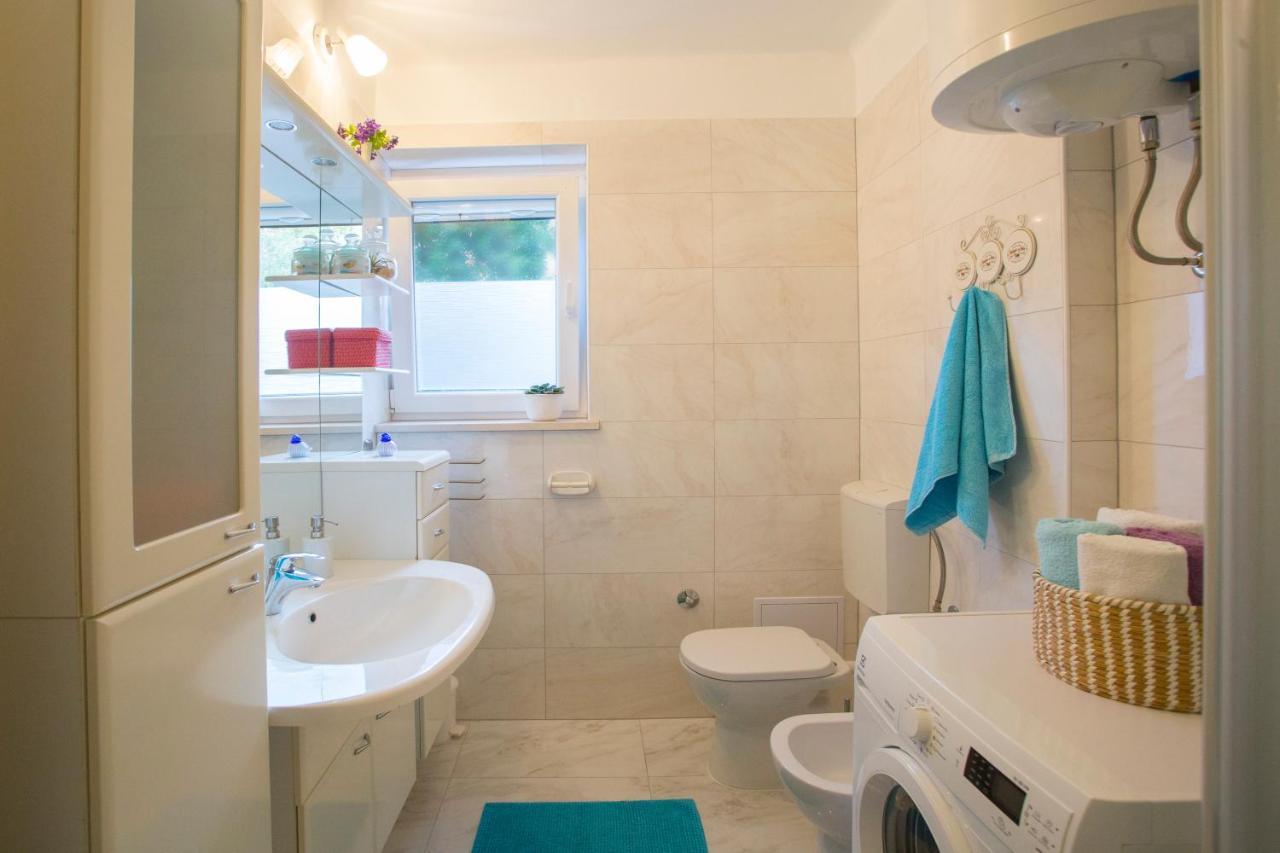 Apartment Sugar Flat สปลิท ภายนอก รูปภาพ